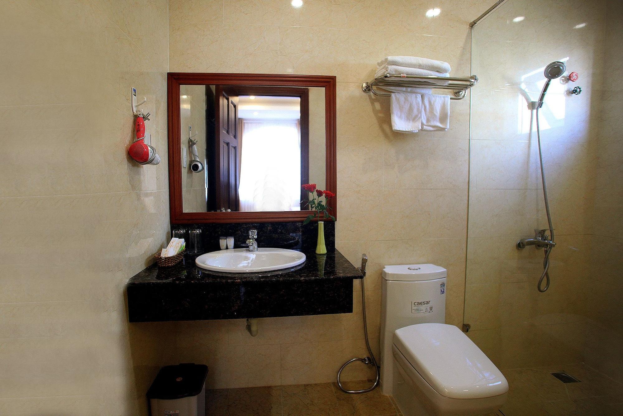 Ngoc Trai Vang Hotel Dalat Bagian luar foto